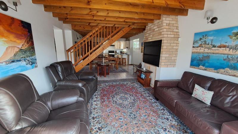 2 Bedroom Property for Sale in Stilbaai Wes Western Cape